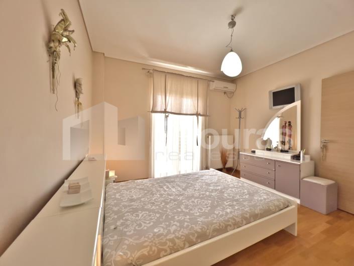 Image No.15-3 Bed House for sale