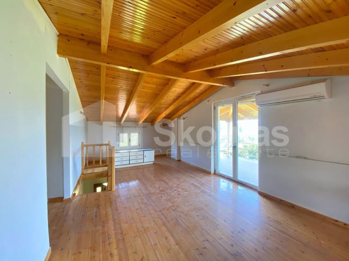 Image No.17-4 Bed House for sale