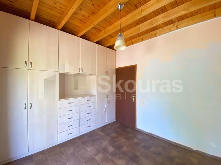 Image No.21-4 Bed House for sale