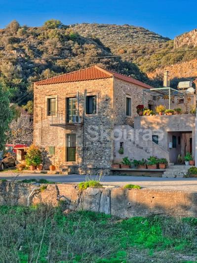 Image No.1-4 Bed House for sale