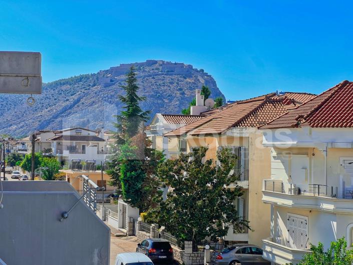 Image No.5-2 Bed Maisonette for sale