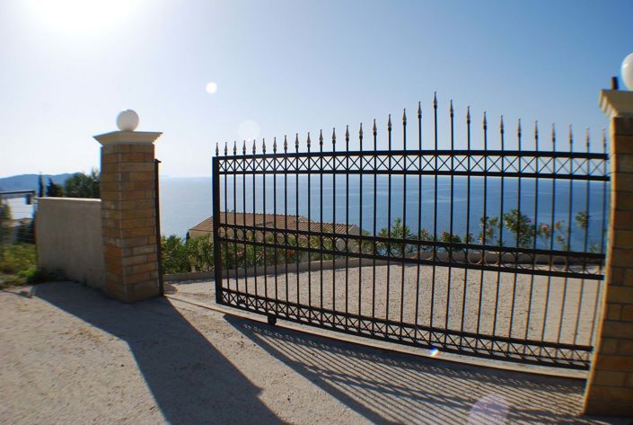 Image No.18-4 Bed House for sale