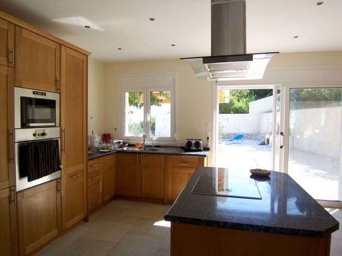 Image No.6-4 Bed House for sale