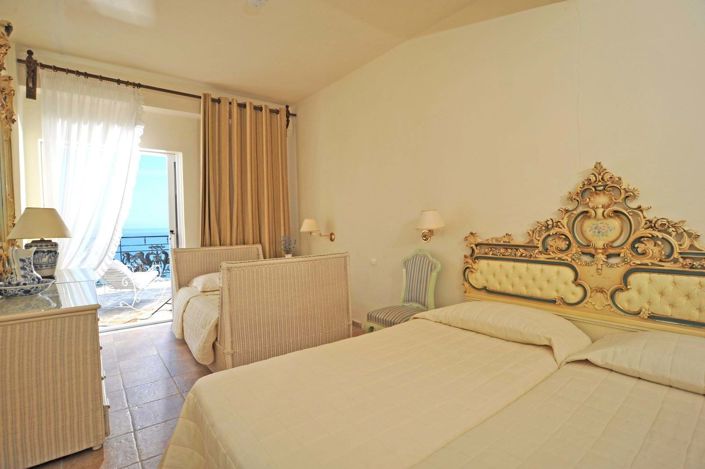 Image No.13-4 Bed House for sale