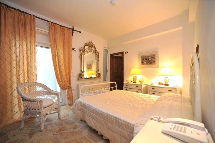 Image No.17-4 Bed House for sale