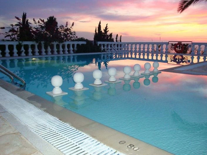 Image No.3-4 Bed House for sale