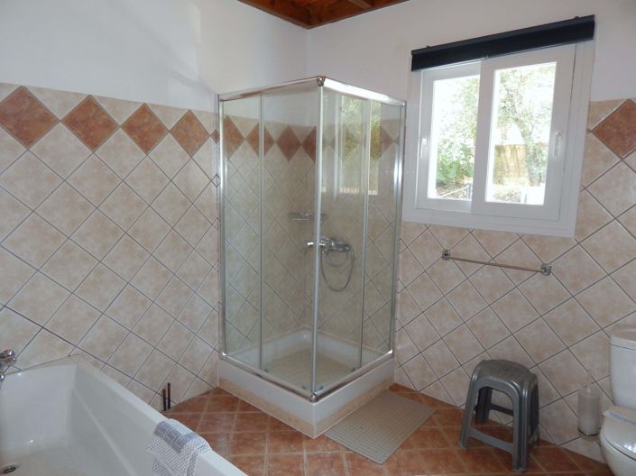 Image No.10-2 Bed House for sale