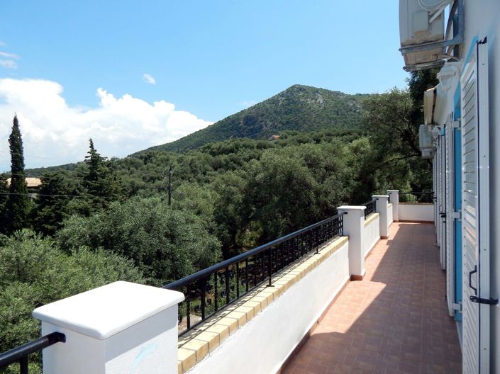 Image No.11-2 Bed House for sale