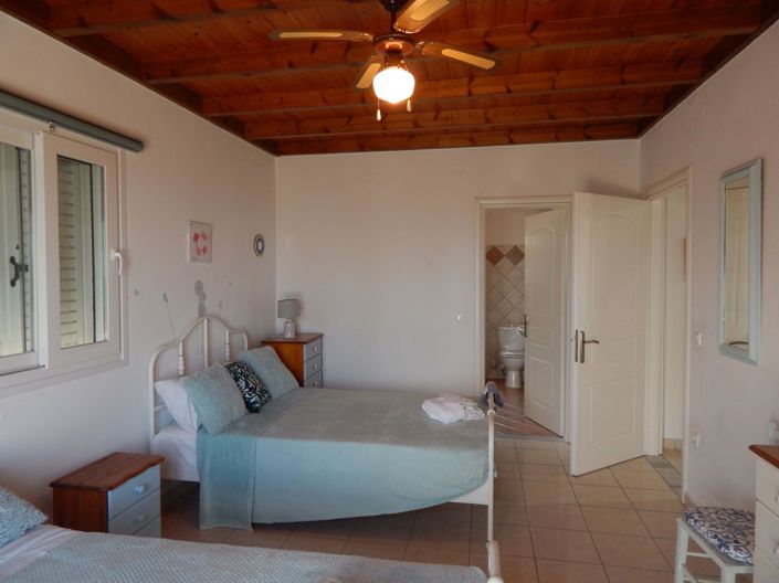 Image No.9-2 Bed House for sale