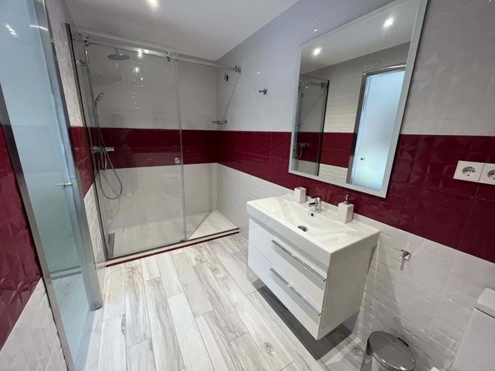 Image No.14-4 Bed House for sale