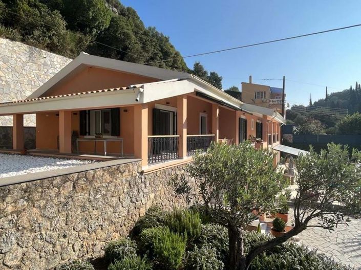 Image No.4-4 Bed House for sale