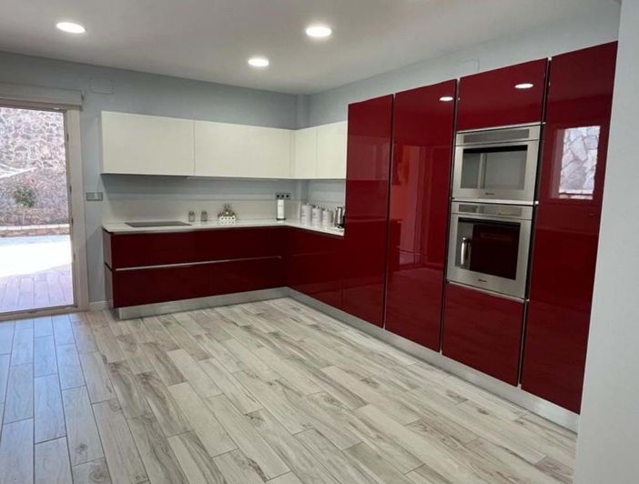 Image No.6-4 Bed House for sale