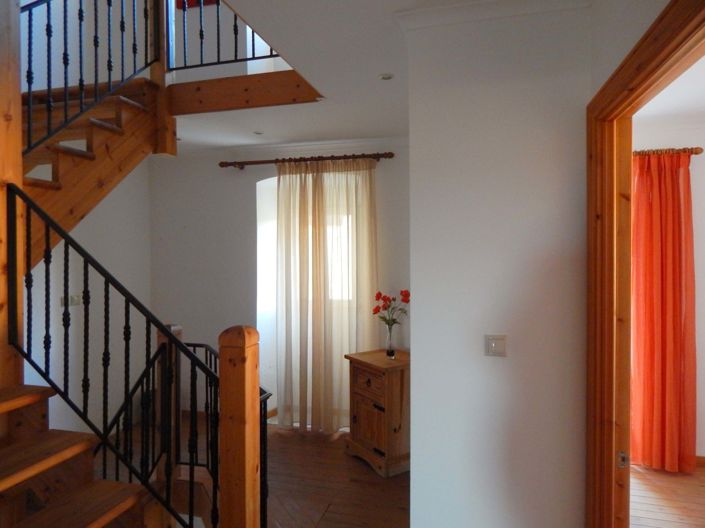 Image No.6-4 Bed House for sale