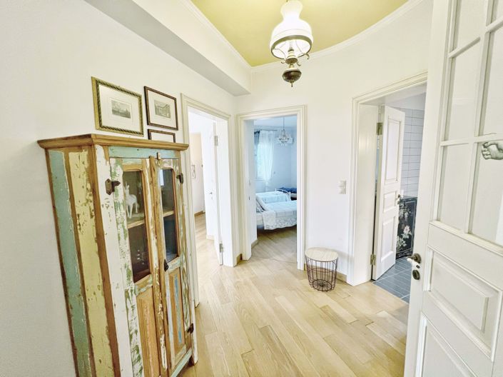 Image No.10-4 Bed House for sale