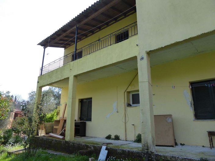 Image No.10-6 Bed Apartment for sale