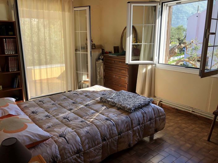 Image No.14-3 Bed House for sale