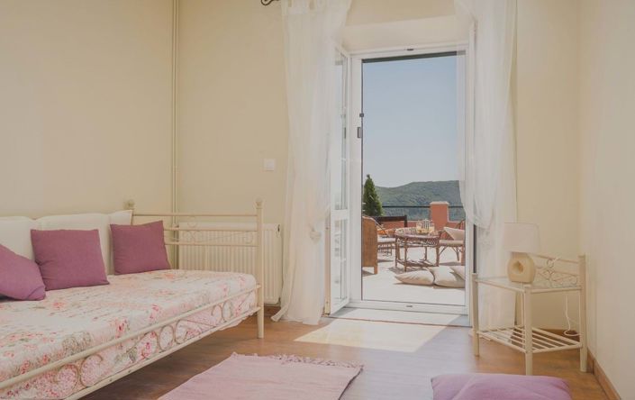 Image No.17-7 Bed House for sale