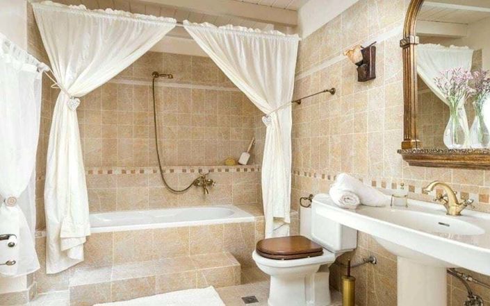 Image No.18-7 Bed House for sale