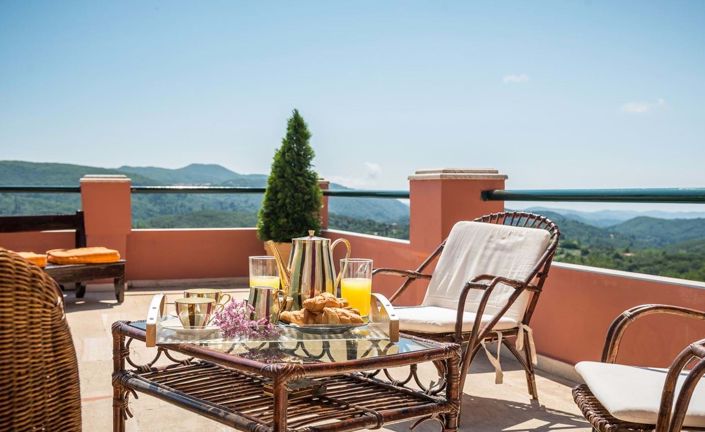 Image No.20-7 Bed House for sale