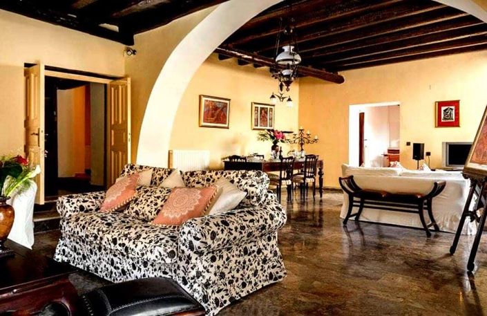 Image No.5-7 Bed House for sale