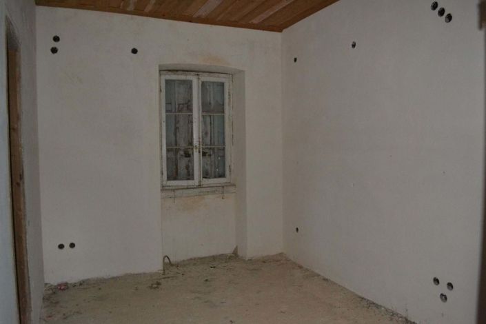 Image No.11-12 Bed Property for sale