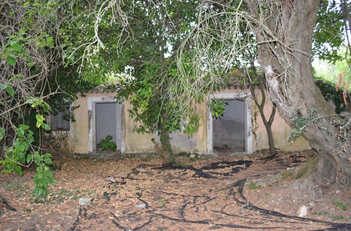 Image No.15-12 Bed Property for sale