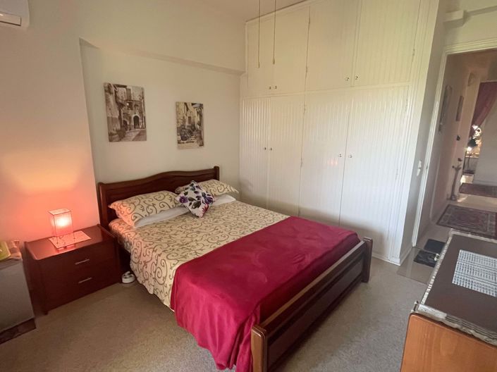 Image No.11-6 Bed House for sale