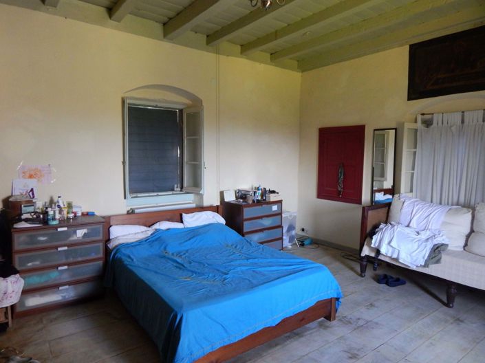 Image No.19-5 Bed House for sale