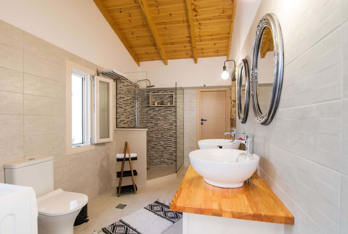 Image No.18-3 Bed House for sale