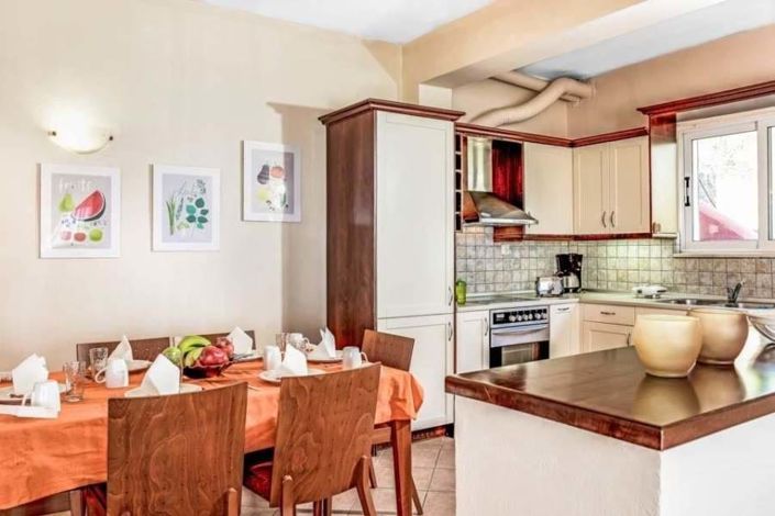 Image No.6-3 Bed House for sale