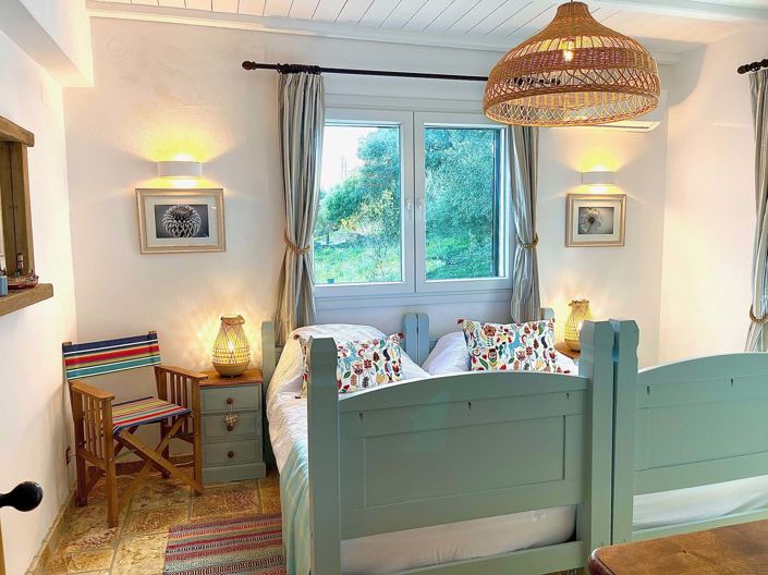 Image No.18-3 Bed House for sale