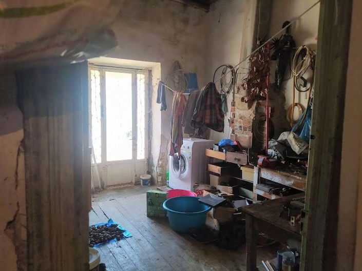 Image No.16-5 Bed House for sale