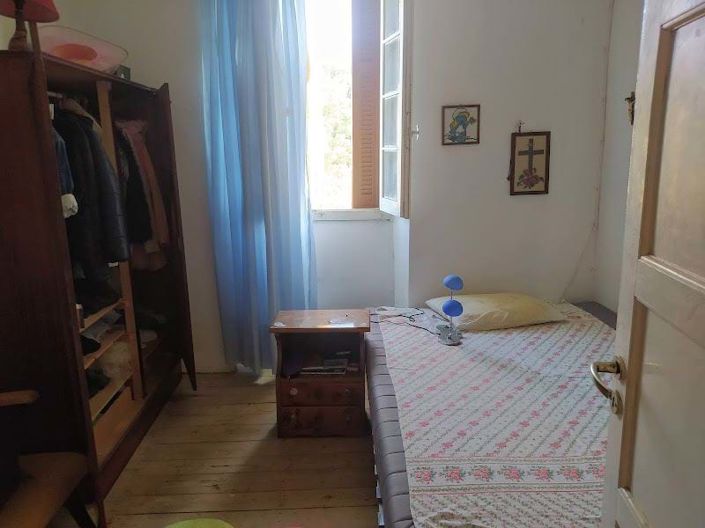 Image No.7-5 Bed House for sale