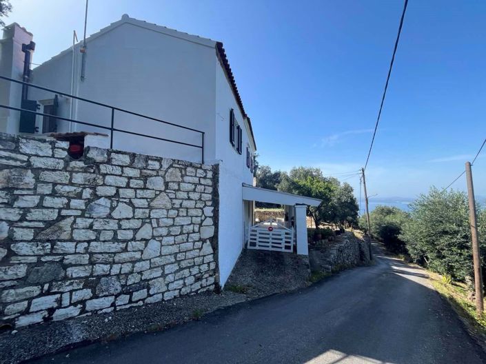 Image No.17-3 Bed House for sale