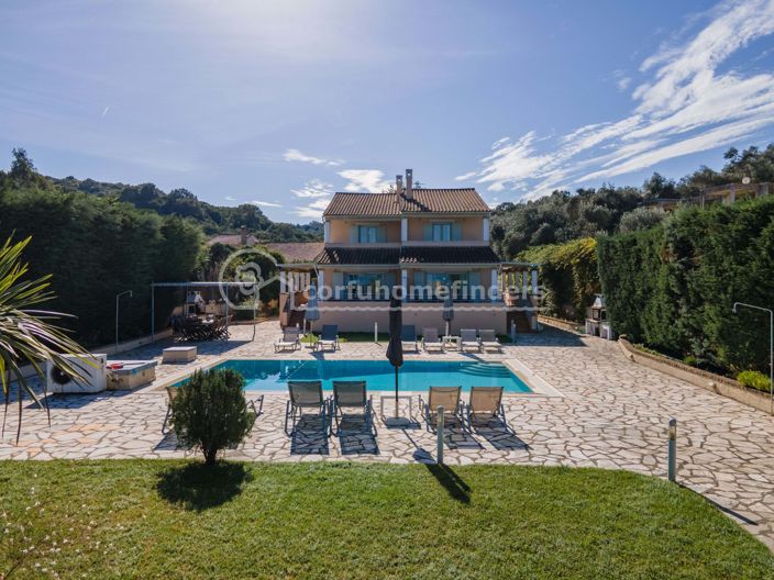 Image No.4-6 Bed House for sale