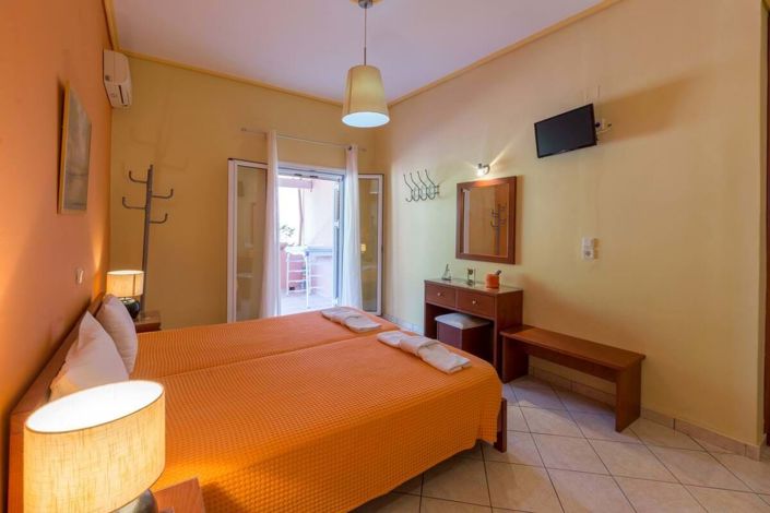 Image No.7-5 Bed House for sale