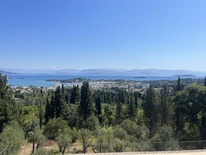 Image No.12-3 Bed House for sale