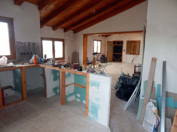 Image No.8-5 Bed House for sale