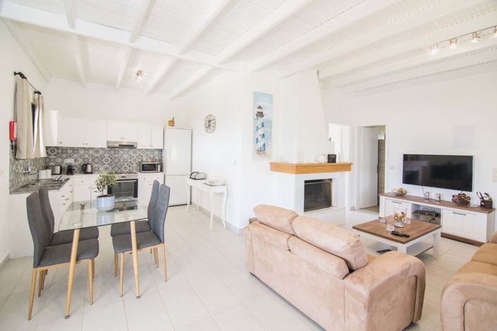 Image No.8-3 Bed House for sale