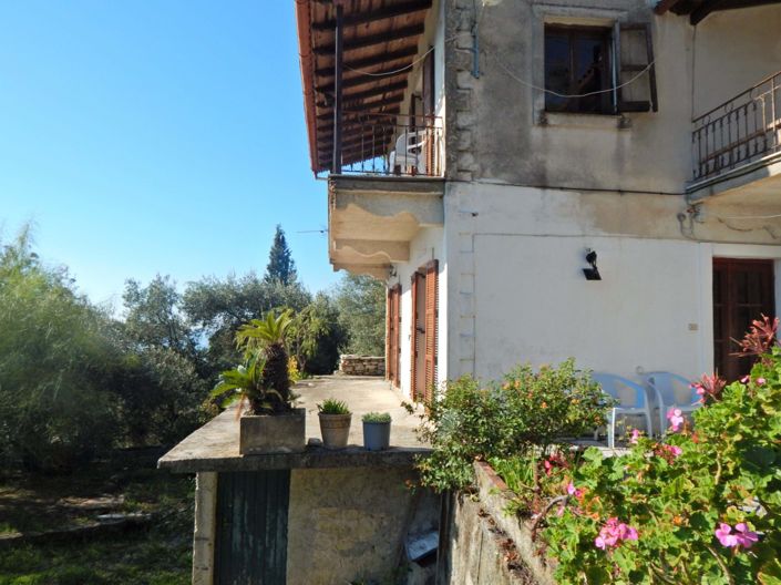 Image No.4-5 Bed House for sale