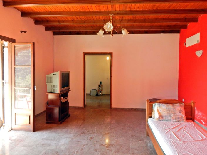 Image No.5-5 Bed House for sale