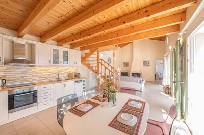 3ccfd7f9-b610-46f6-b442-4776c0a10dfc