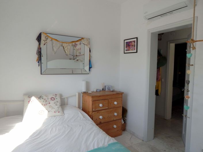 Image No.12-5 Bed House for sale