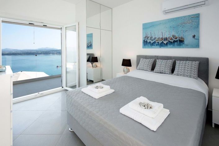 Image No.14-8 Bed House for sale