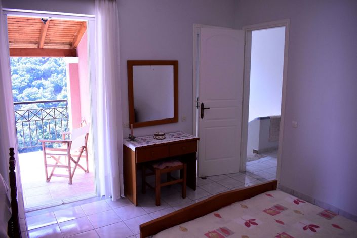 Image No.6-3 Bed House for sale