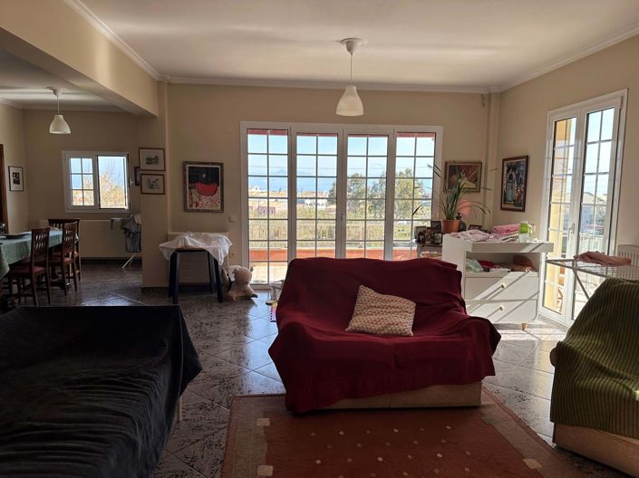 Image No.6-4 Bed House for sale