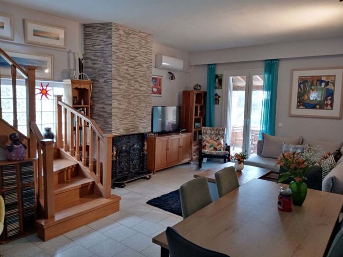 Image No.6-4 Bed House for sale