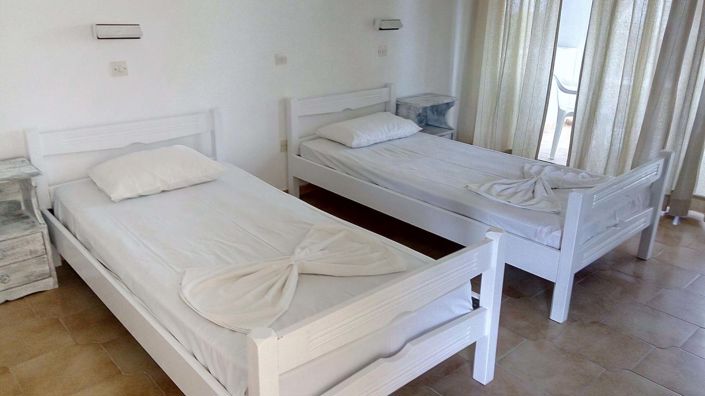 Image No.10-11 Bed Hotel for sale