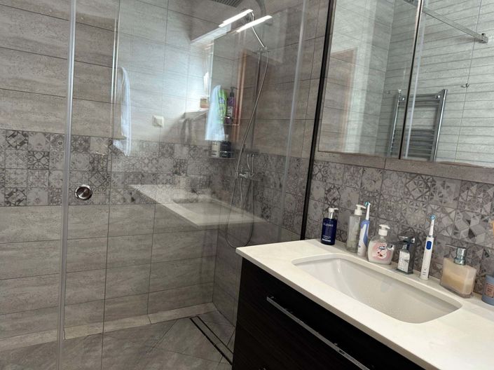 Image No.17-9 Bed House for sale