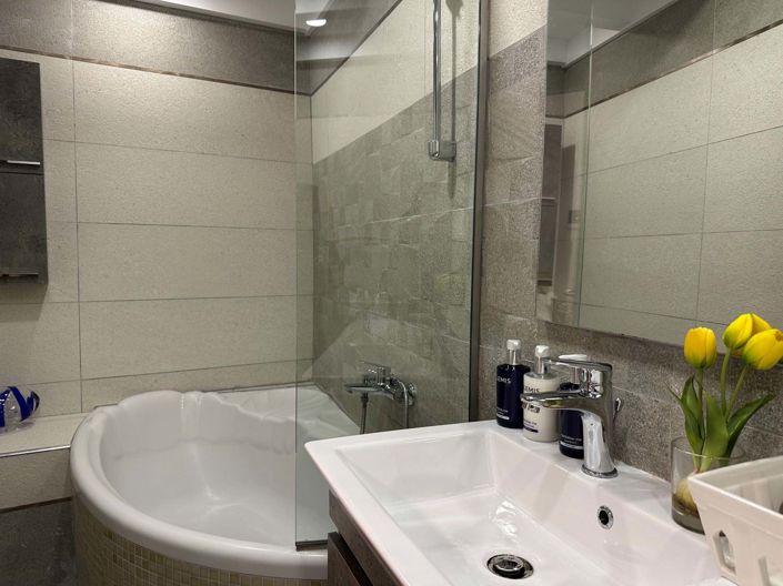 Image No.24-9 Bed House for sale